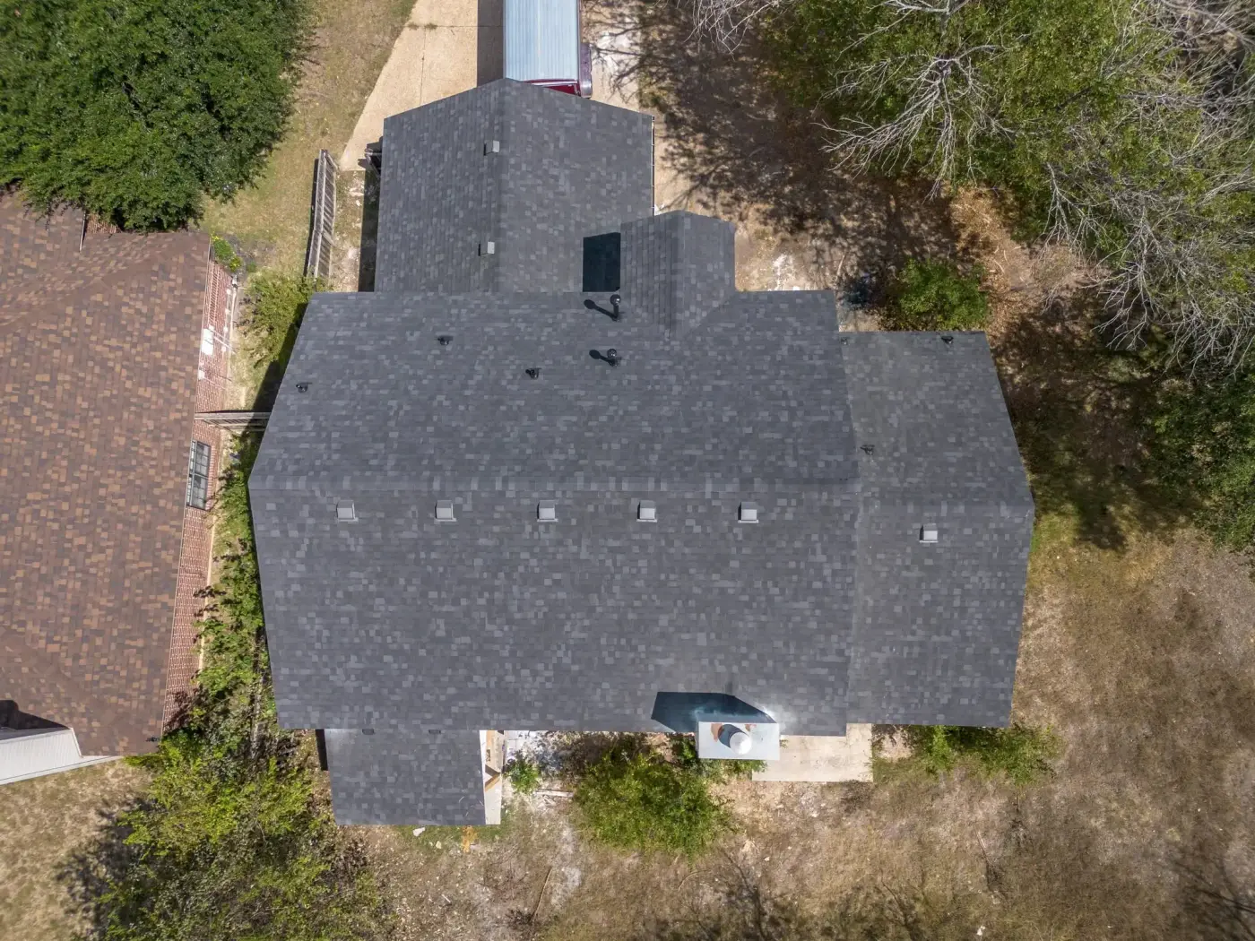 Central Texas shingle roofing crew
