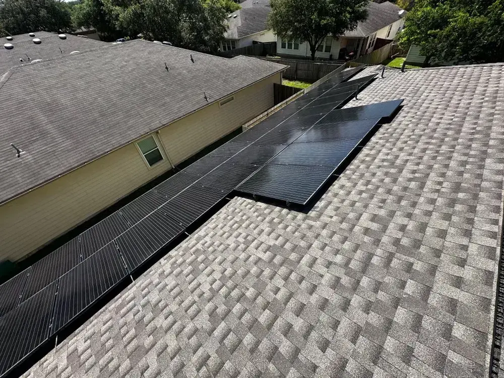 Central Texas solar roofing crew